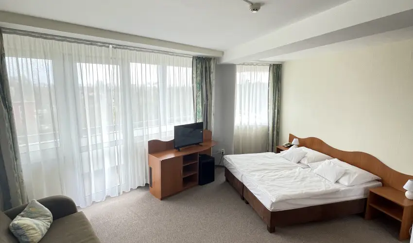 Hotel Nagyerd Debrecen - Mjus 1.