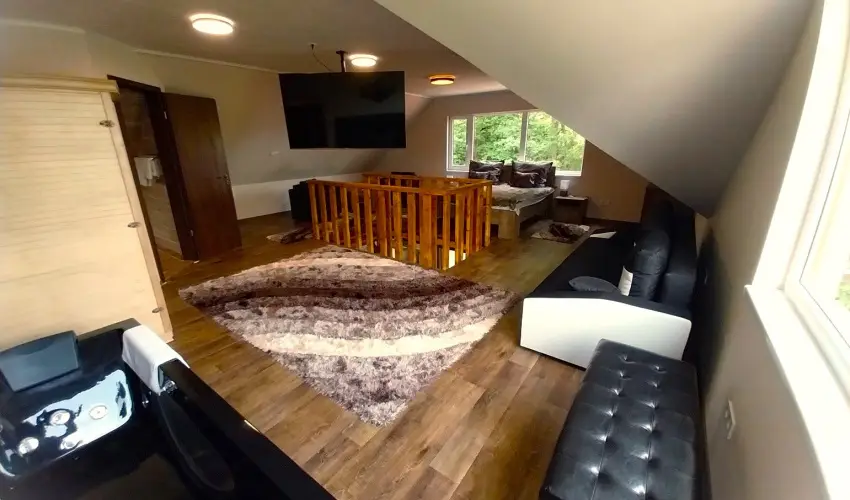 Hunor Vend�gh�z S�toralja�jhely - M�jus 1. (min. 2 �j)