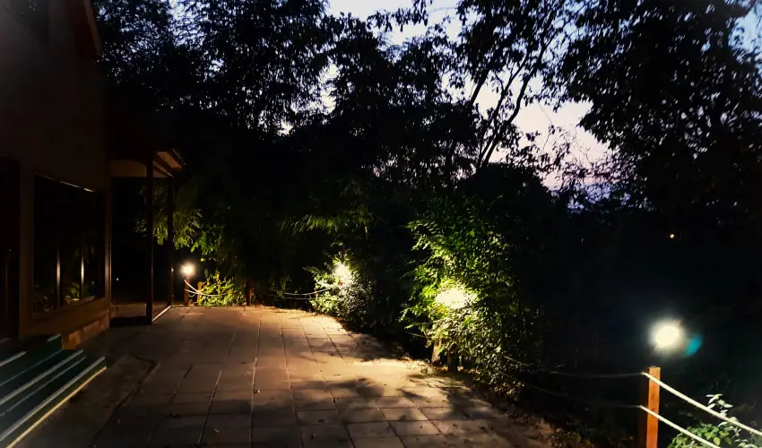 Hunor Vend�gh�z S�toralja�jhely - M�jus 1. (min. 2 �j)