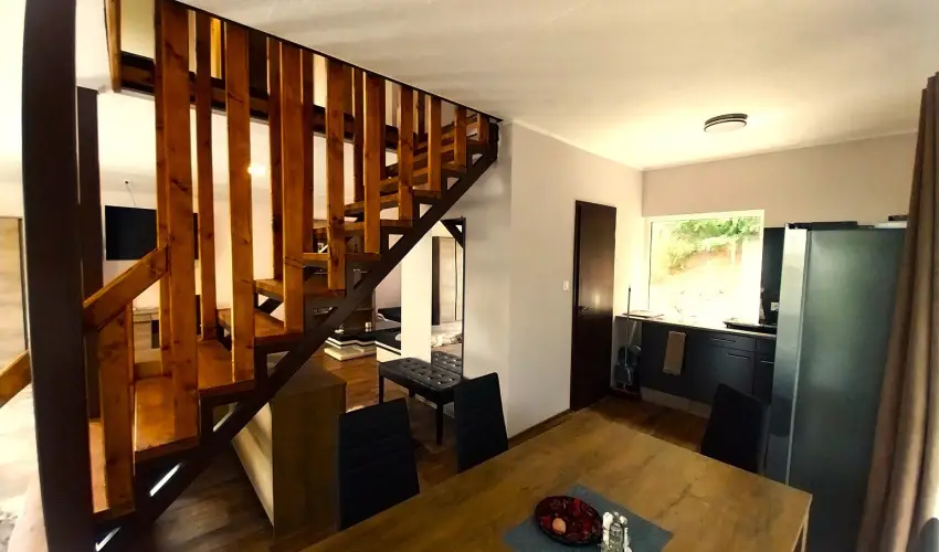 Hunor Vend�gh�z S�toralja�jhely - M�jus 1. (min. 2 �j)