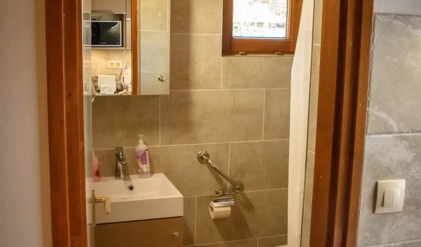 Huszár Vendégház Örvényes - Május 1.