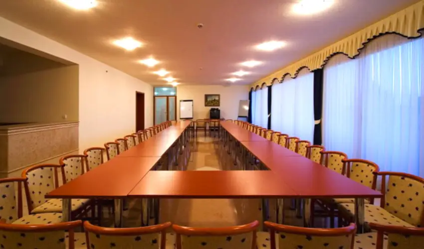 Hotel Imperial Gygyszll Kiskrs - Mjus 1.