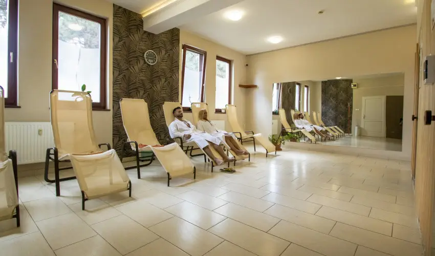 Hotel Imperial Gygyszll Kiskrs - Mjus 1.