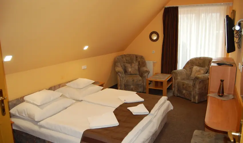 Judit Panzi Tapolca-Gyulakeszi - Mjus 1. (min. 2 j)