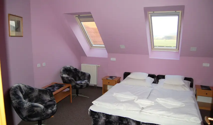 Judit Panzi Tapolca-Gyulakeszi - Mjus 1. (min. 2 j)