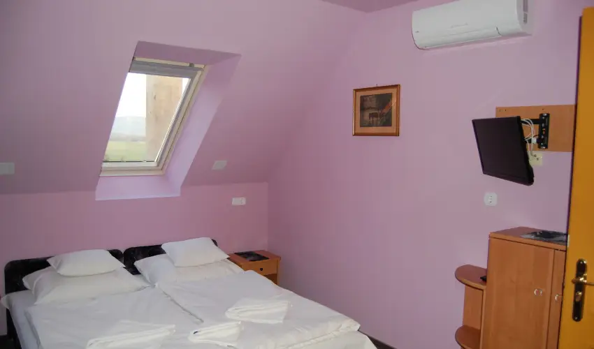 Judit Panzi Tapolca-Gyulakeszi - Mjus 1. (min. 2 j)