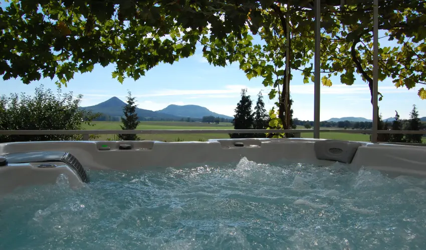 Judit Panzi Tapolca-Gyulakeszi - Mjus 1. (min. 2 j)