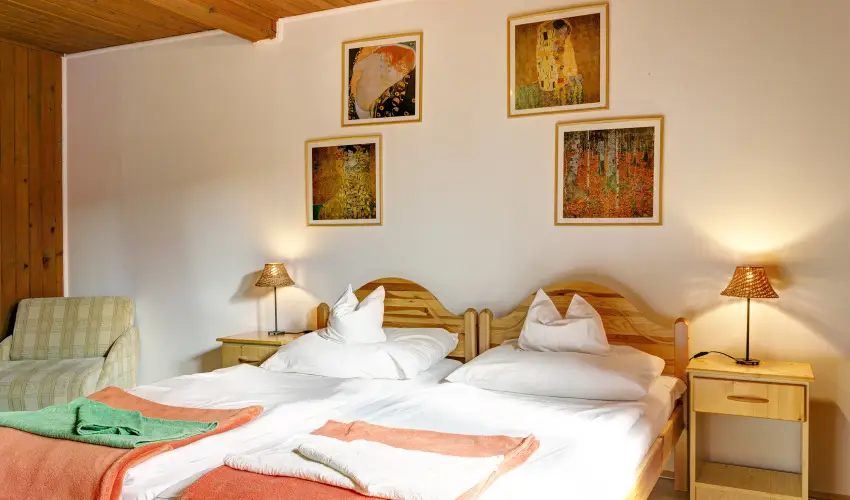 Kaktusz Villa H�v�z - M�jus 1. (min. 2 �j)