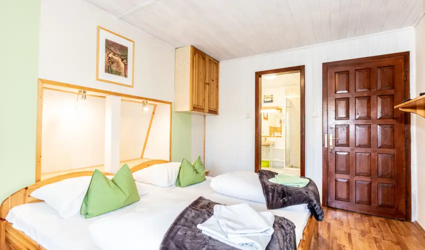 Kaktusz Villa H�v�z - M�jus 1. (min. 2 �j)