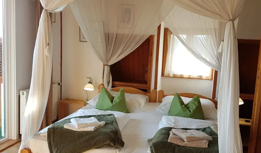 Kaktusz Villa H�v�z - M�jus 1. (min. 2 �j)