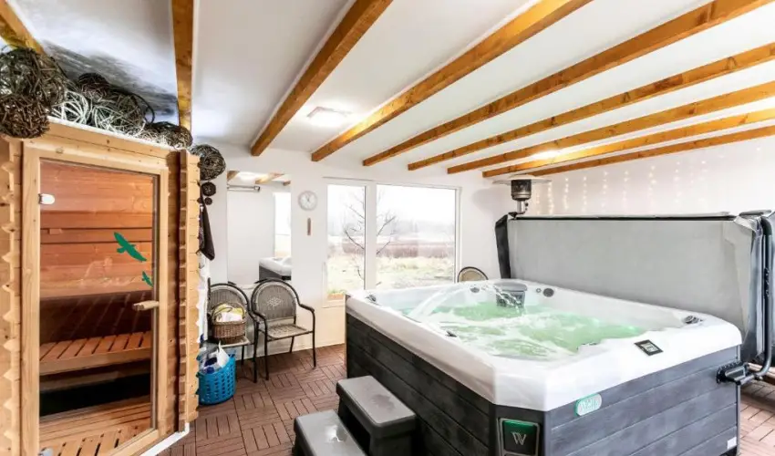 Kaktusz Villa H�v�z - M�jus 1. (min. 2 �j)