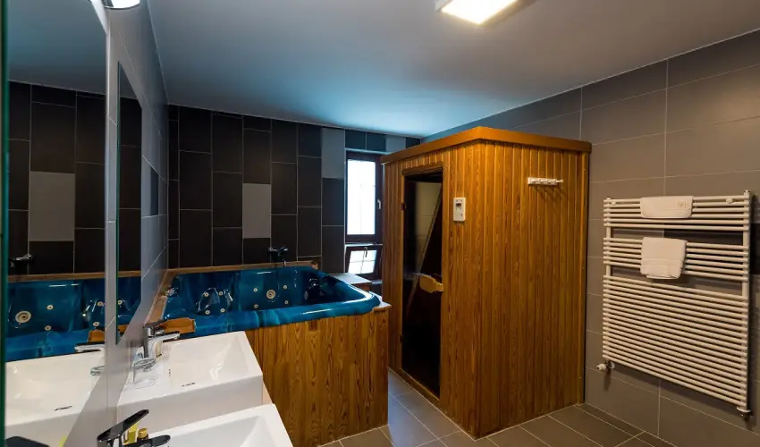 Hotel Kamilla Balmaz�jv�ros - M�jus 1. (min. 2 �j)