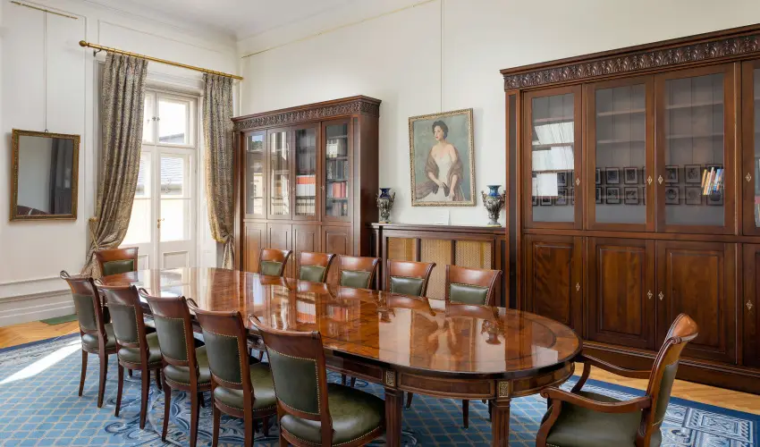 Krolyi Kastly Hotel & Restaurant  Fehrvrcsurg - Mjus 1. - specilis elrefizetssel