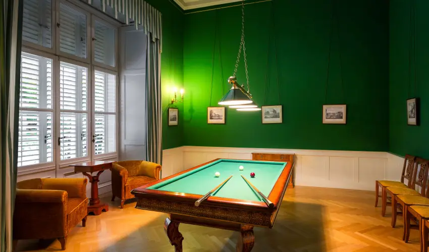 Krolyi Kastly Hotel & Restaurant  Fehrvrcsurg - Mjus 1. - specilis elrefizetssel