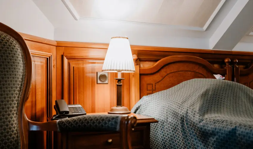 Kastlyhotel Sasvr Pardsasvr - Mjus 1. (min. 2 j)