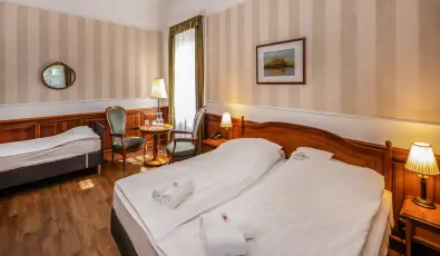 Kastlyhotel Sasvr Pardsasvr