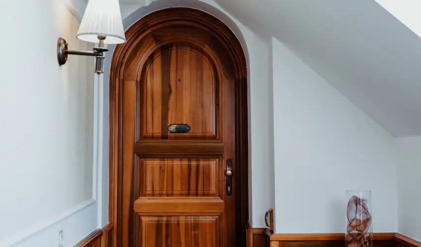 Kastlyhotel Sasvr Pardsasvr - Mjus 1. (min. 2 j)