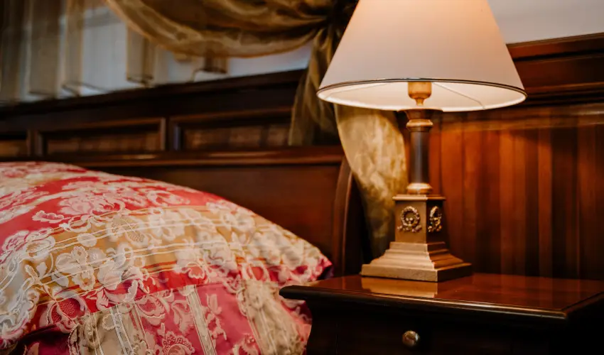 Kastlyhotel Sasvr Pardsasvr - Mjus 1. (min. 2 j)