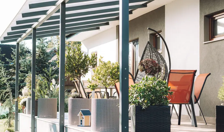 Kat�ng Vend�gh�z Tardos - M�jus 1. (min. 2 �j)