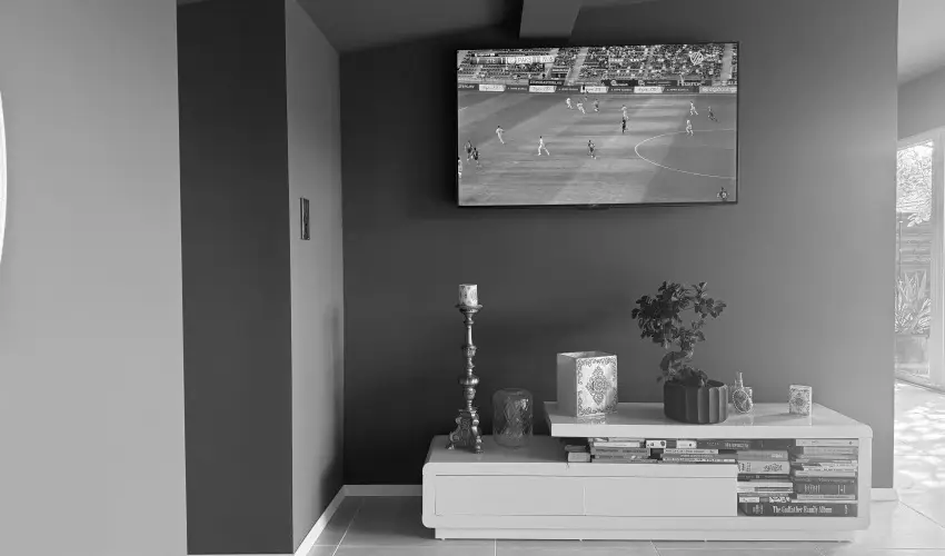 K�kmad�r Vend�gh�z Homokm�gy - M�jus 1.