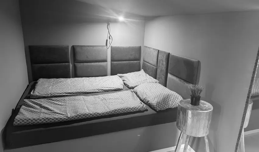 K�kmad�r Vend�gh�z Homokm�gy - M�jus 1.