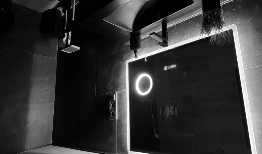 K�kmad�r Vend�gh�z Homokm�gy - M�jus 1.