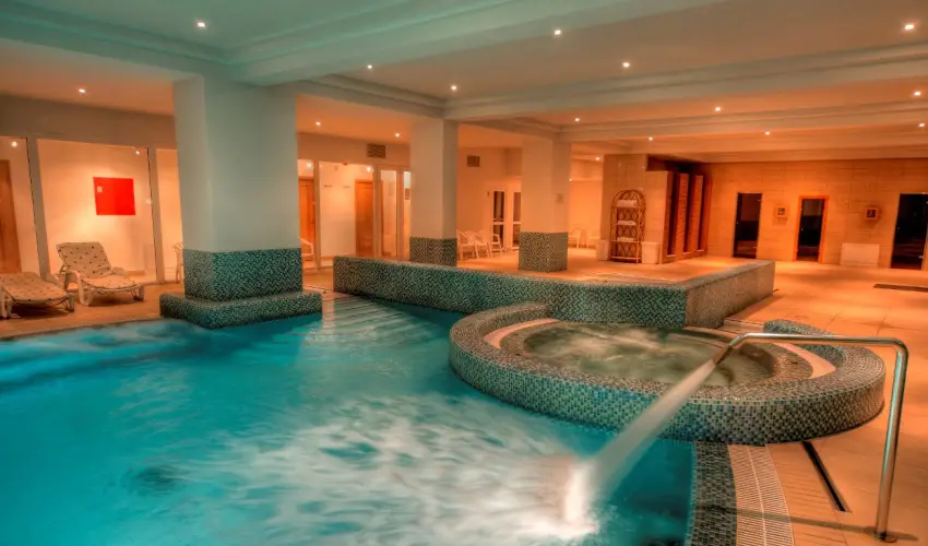 Kt Korona Konferencia & Wellness Hotel Balatonszrsz - Mjus 1.