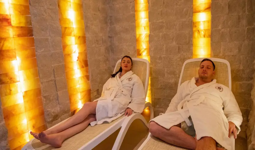 Kt Korona Konferencia & Wellness Hotel Balatonszrsz - Mjus 1.