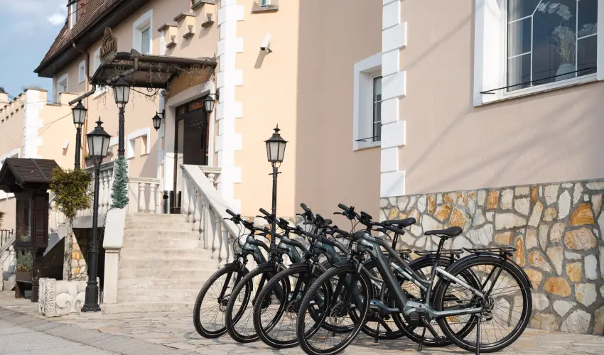 Kikelet Club Hotel Miskolctapolca - M�jus 1.