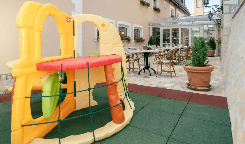 Kikelet Club Hotel Miskolctapolca - M�jus 1.