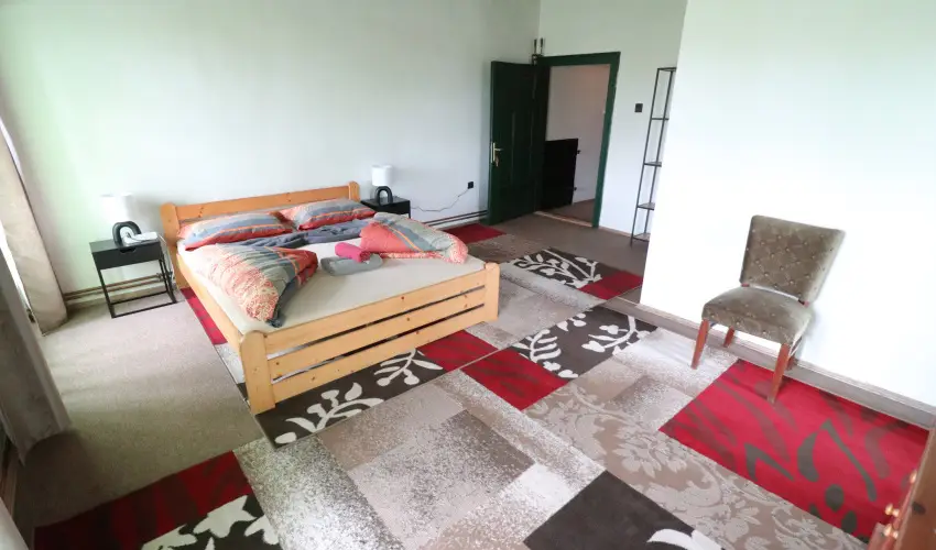 K�bor Macska Fogad� K�szeg - M�jus 1.