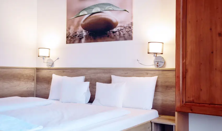 Kkapu Vadszkastly s Hotel & Apartments Nagyhuta - Mjus 1. (min. 2 j)