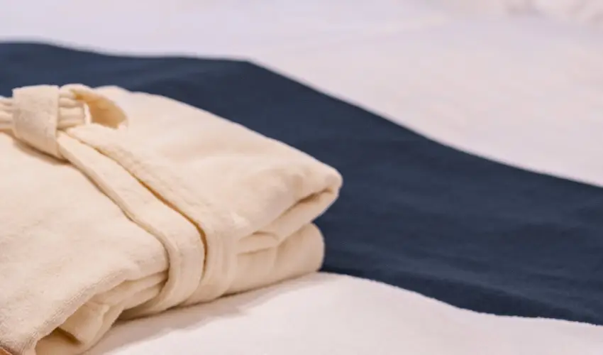 Kkapu Vadszkastly s Hotel & Apartments Nagyhuta - Mjus 1. (min. 2 j)