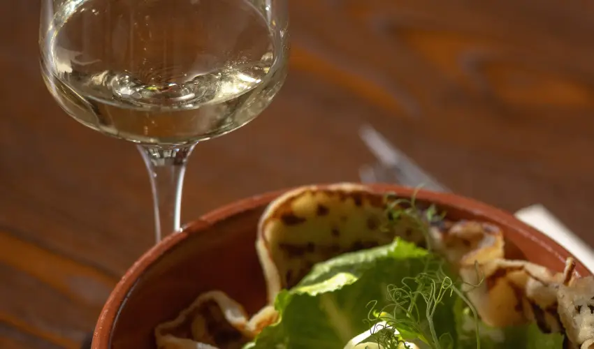 Kkapu Vadszkastly s Hotel & Apartments Nagyhuta - Mjus 1. (min. 2 j)