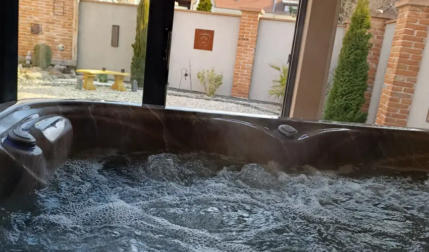 K�kert Pihen�h�z K�szeg - M�jus 1.