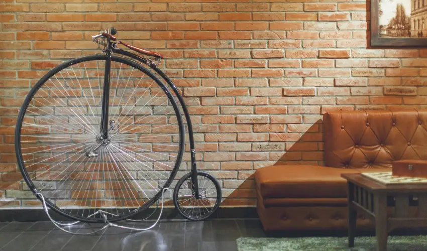 Koml Hotel Gyula - Mjus 1. (min. 2 j)