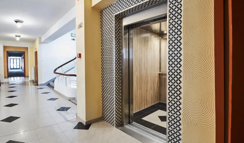 Korona Hotel Harkny Harkny - Mjus 1.