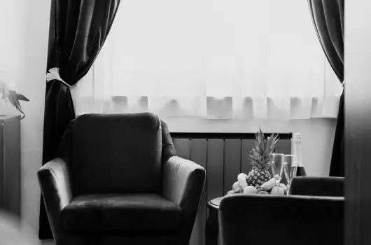 Korona Panzi� �s �tterem - M�jus 1. (min. 2 �j)