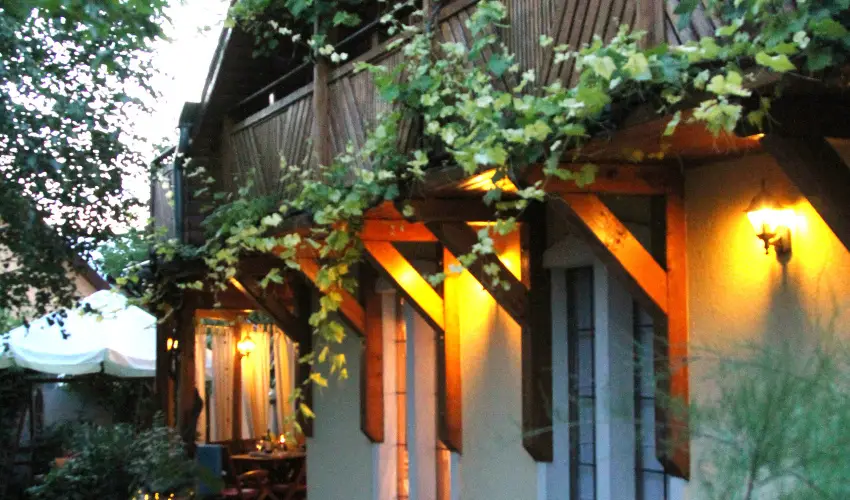 K�szeghegyalja Vend�gh�z Horv�tzsid�ny - M�jus 1. (min. 2 �j)