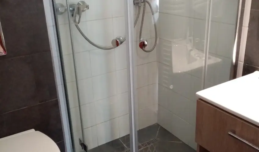 K�szeghegyalja Vend�gh�z Horv�tzsid�ny - M�jus 1. (min. 2 �j)