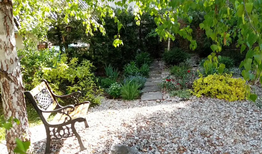 K�szeghegyalja Vend�gh�z Horv�tzsid�ny - M�jus 1. (min. 2 �j)