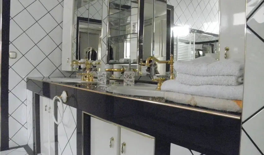 Kristly Apartman Hvz - Mjus 1. (min. 2 j)