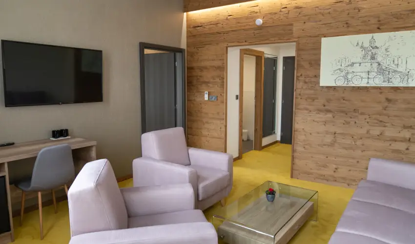 Kristly Hotel Konferencia & Wellness Ajka - Mjus 1. 