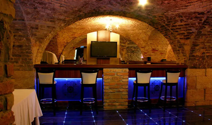 Kristly Imperial Hotel Tata - Mjus 1. 