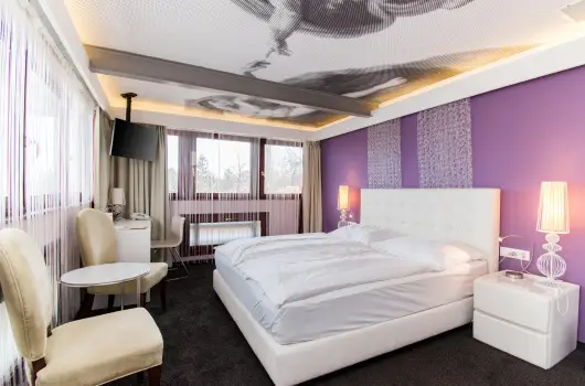 Kristly Imperial Hotel - Mjus 1. 