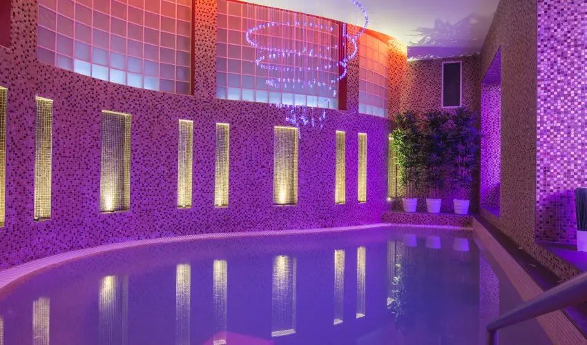 Kristly Imperial Hotel Tata - Mjus 1. 