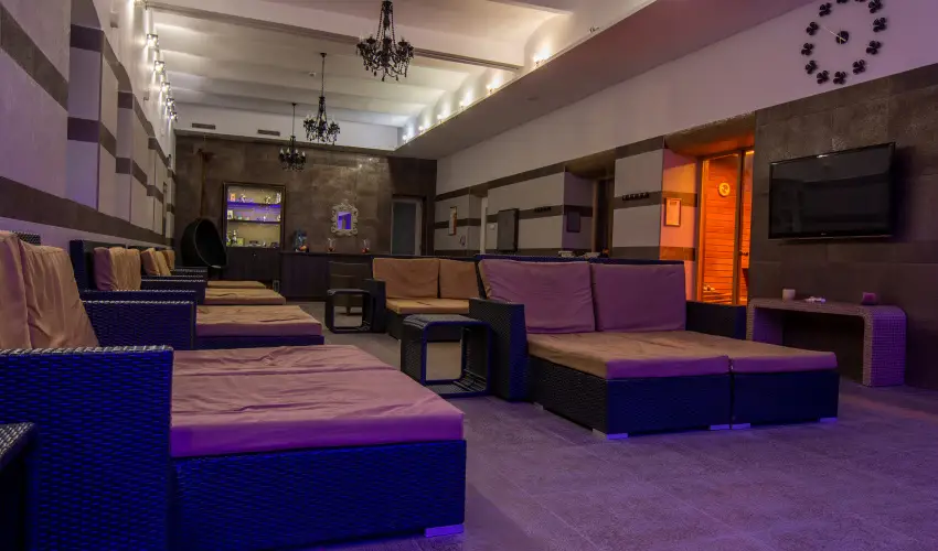 Kristly Imperial Hotel Tata - Mjus 1. 