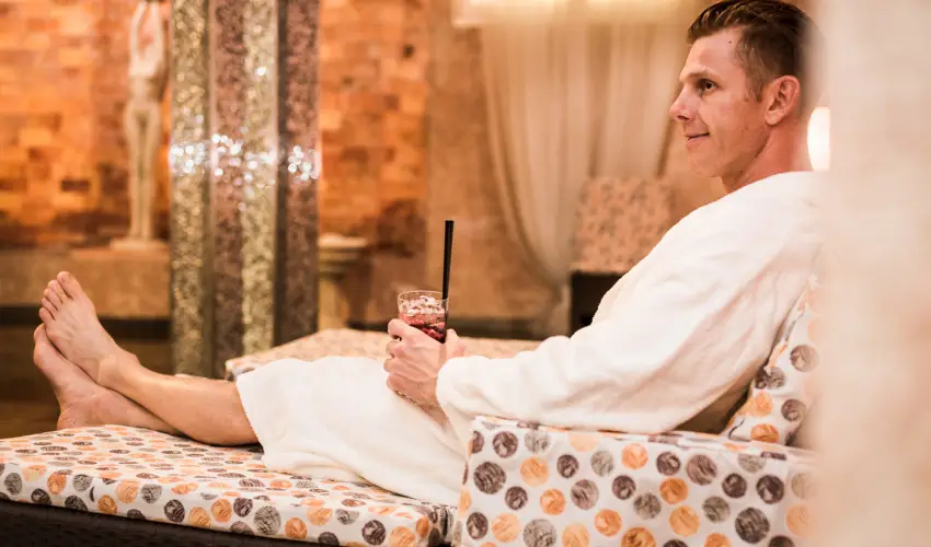 Kristly Imperial Hotel Tata - Mjus 1. 