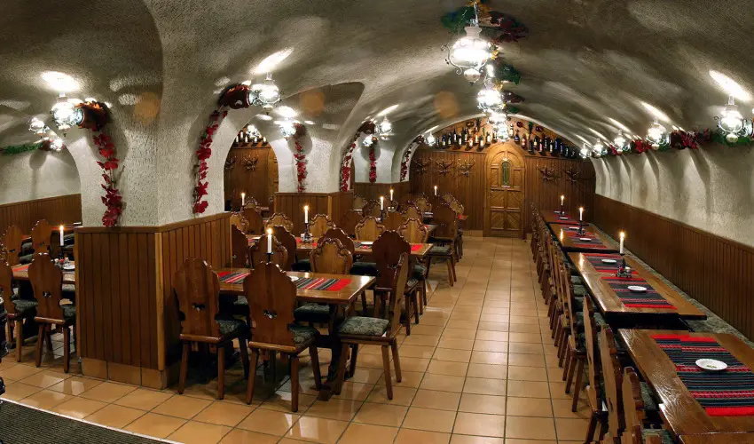 Kulacs Csrda & Panzi Eger - Mjus 1.