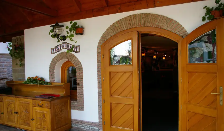 Kulacs Csrda & Panzi Eger - Mjus 1.